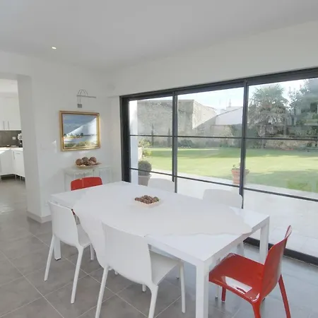 A Proximite Du Centre Village Vila